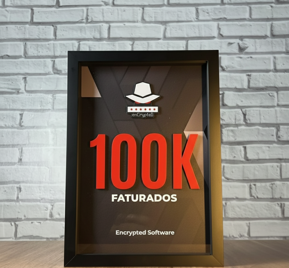 Placa de 100 mil faturados para cliente da Encrypted Software